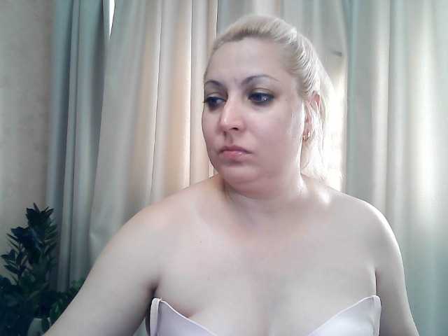 Live sex webcam photo for KickaIricka #281066644