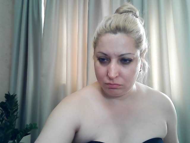 Live sex webcam photo for KickaIricka #288089861