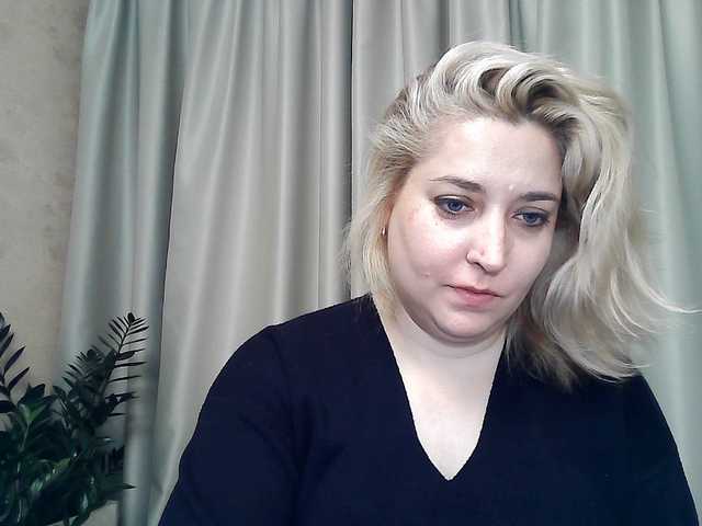 Live sex webcam photo for KickaIricka #290148430