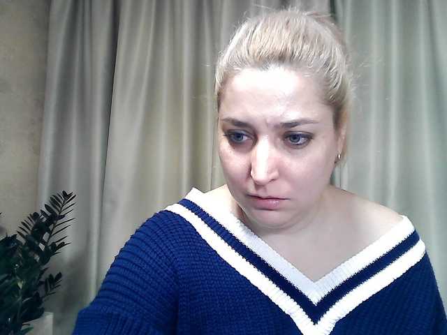 Live sex webcam photo for KickaIricka #290360706