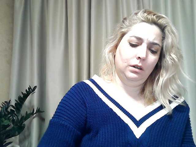 Live sex webcam photo for KickaIricka #290574868