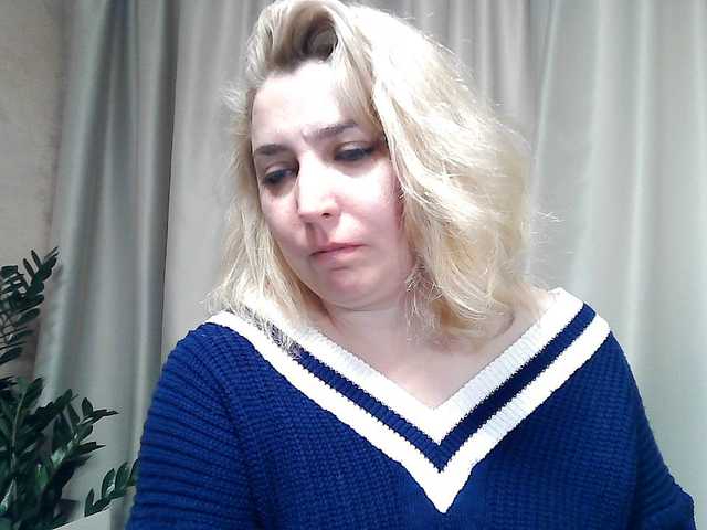 Live sex webcam photo for KickaIricka #290983243