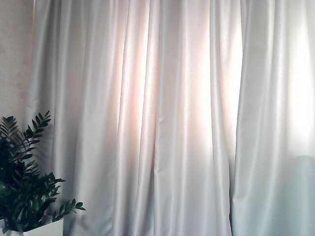 Live sex webcam photo for KickaIricka #291150870