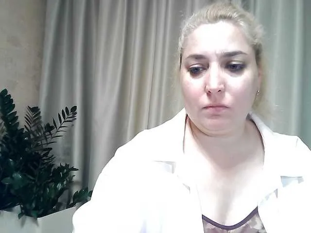 Live sex webcam photo for KickaIricka #291265719