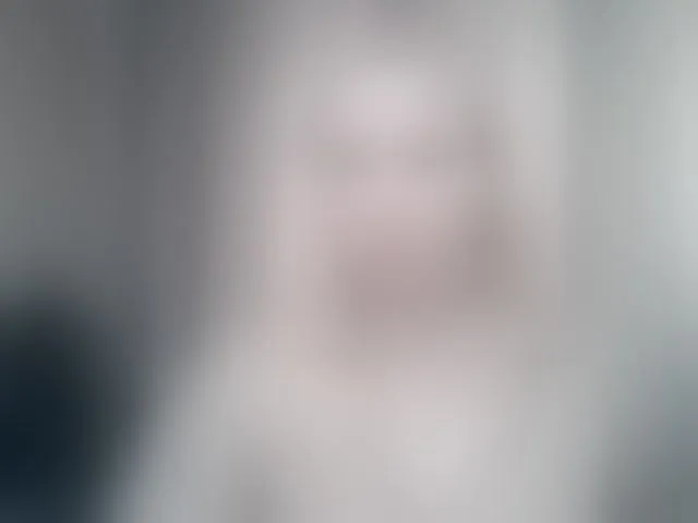 Live sex webcam photo for KickaIricka #293636667