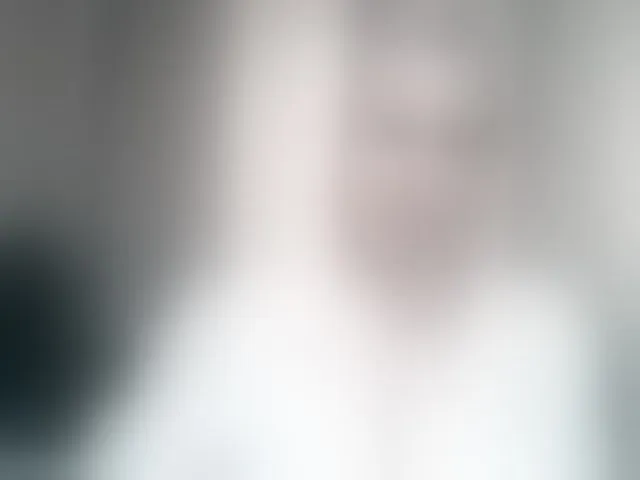 Live sex webcam photo for KickaIricka #293673730