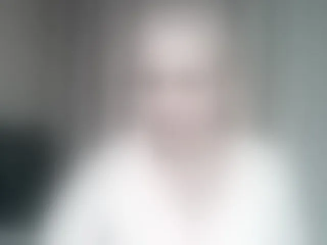 Live sex webcam photo for KickaIricka #293704591