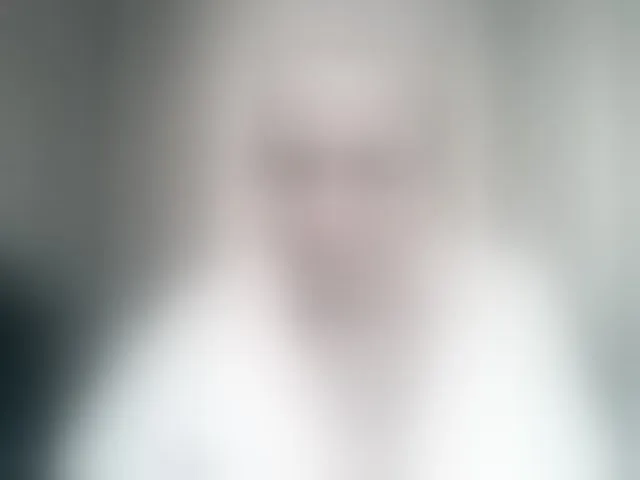 Live sex webcam photo for KickaIricka #293751272