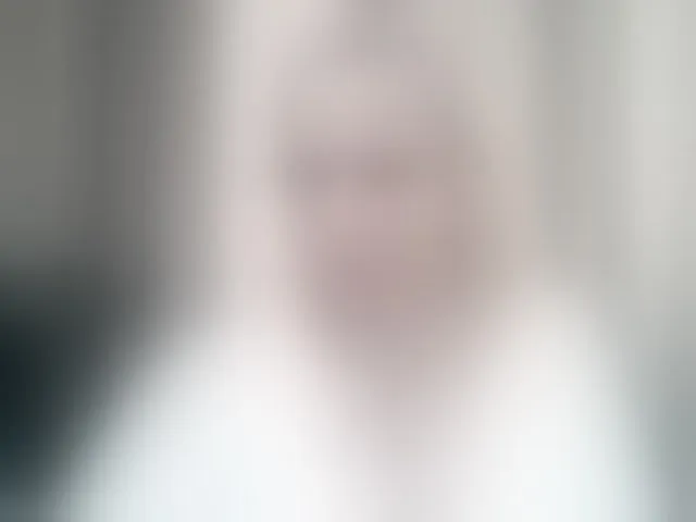 Live sex webcam photo for KickaIricka #294115659