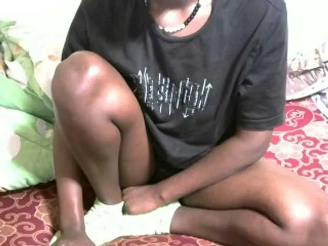 Live sex webcam photo for Kigali111 #289803081