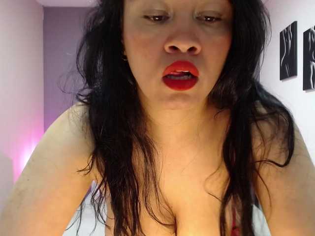 Live sex webcam photo for Kiiara-Sky #276254029