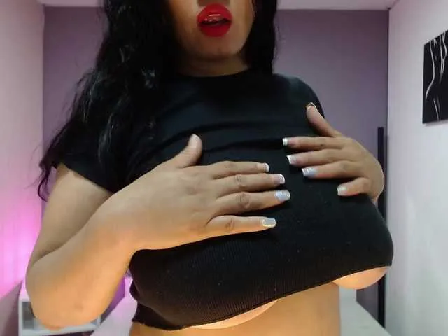 Live sex webcam photo for Kiiara-Sky #277750960