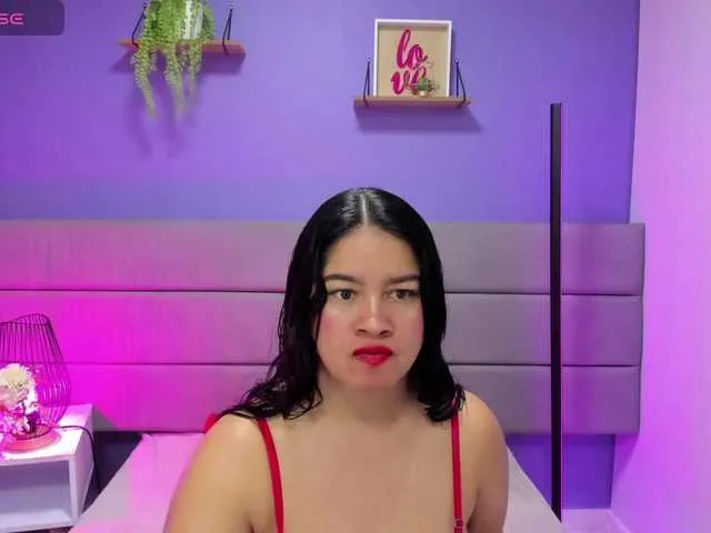 Live sex webcam photo for Kiiara-Sky #291020973