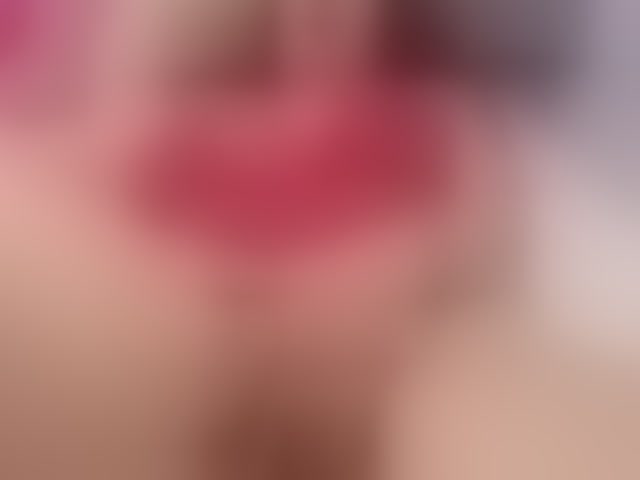 Live sex webcam photo for Kiiara-Sky #294097313