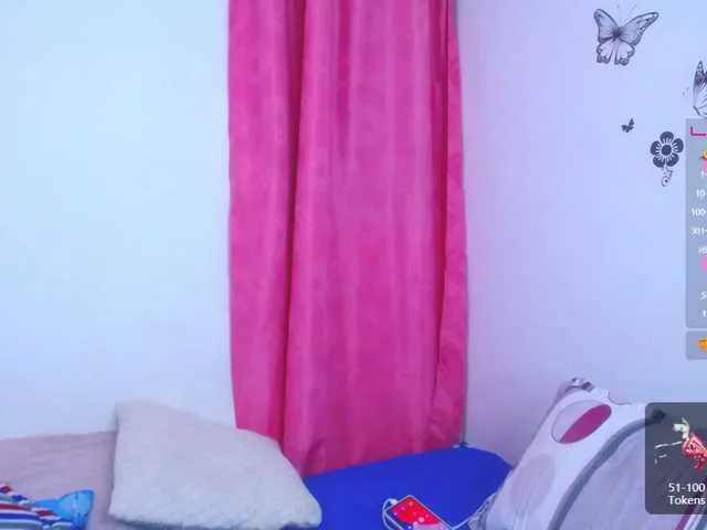 Live sex webcam photo for Kiira-7 #273304565