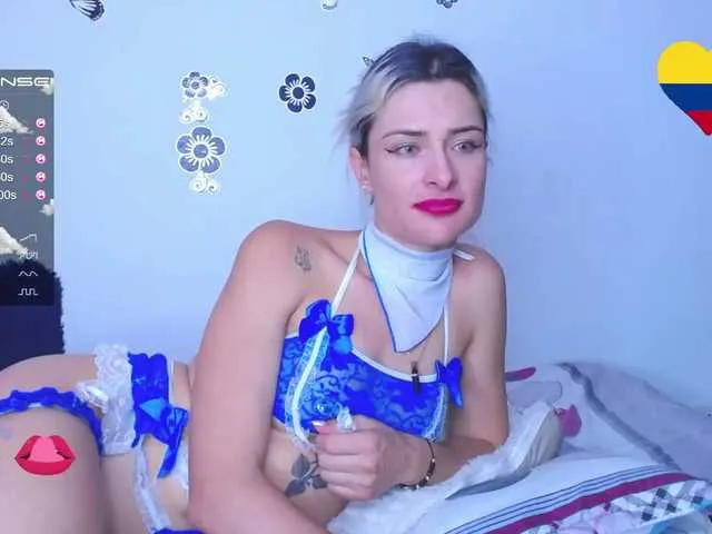 Live sex webcam photo for Kiira-7 #273607718