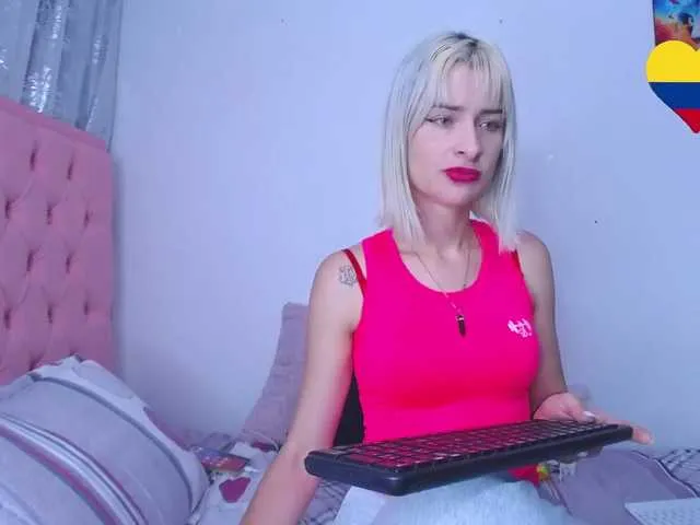 Live sex webcam photo for Kiira-7 #274100102