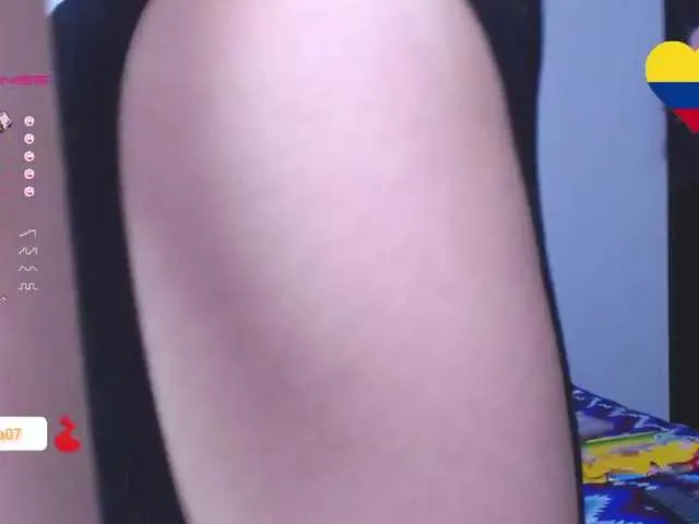 Live sex webcam photo for Kiira-7 #274153371