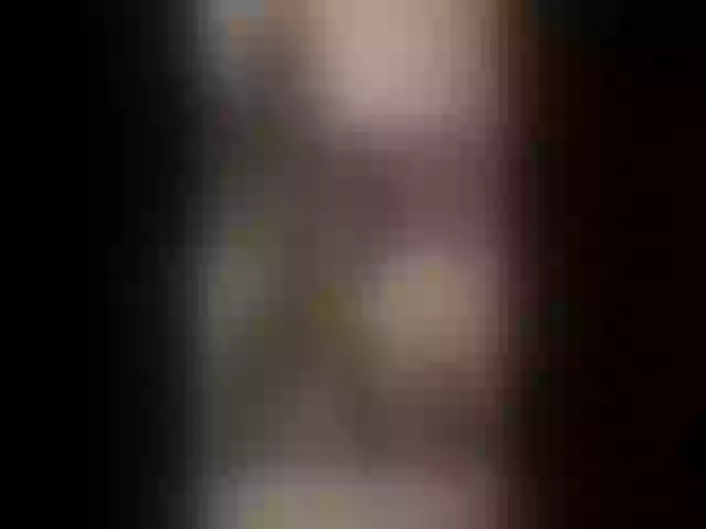 Live sex webcam photo for KikiMilf84 #290340919