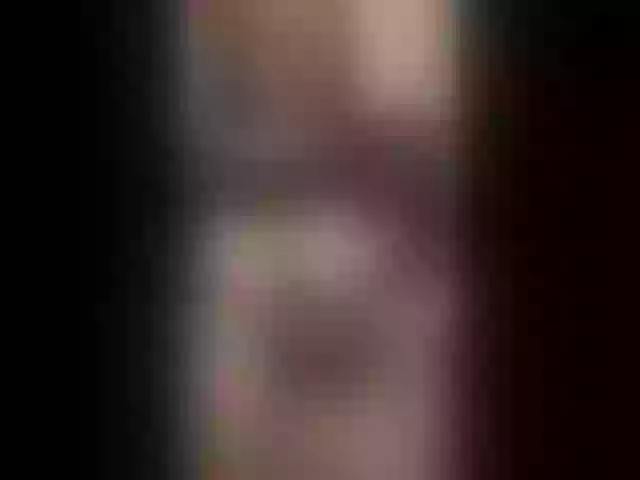 Live sex webcam photo for KikiMilf84 #290368393