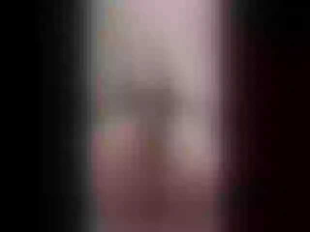 Live sex webcam photo for KikiMilf84 #291179228