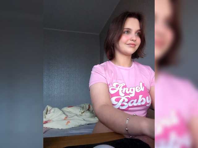 Live sex webcam photo for Kikki #292089086