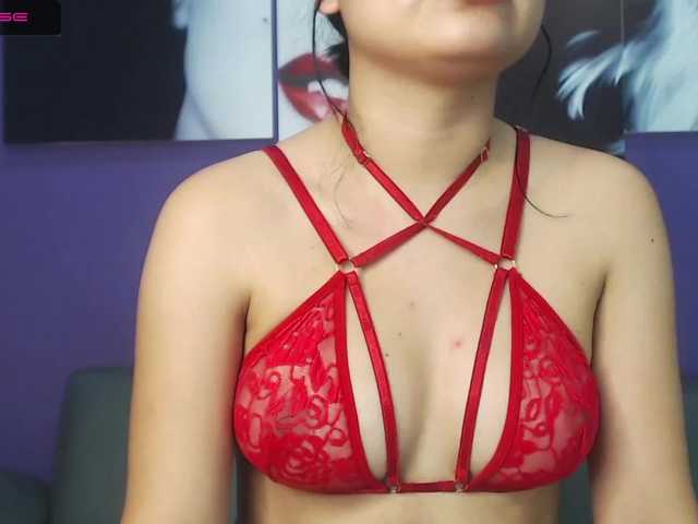 Live sex webcam photo for Kim-Difiore01 #272610190