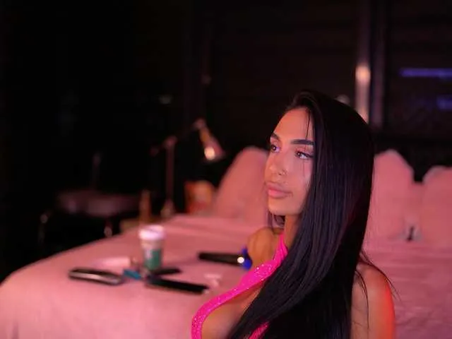 Live sex webcam photo for KimNaty #294042601