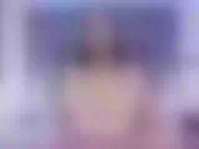 Live sex webcam photo for KimRussell #272270479