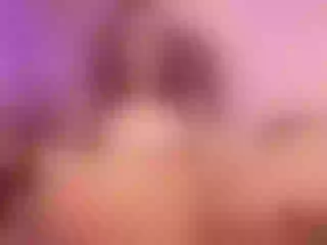 Live sex webcam photo for KimSeliinn #277992484