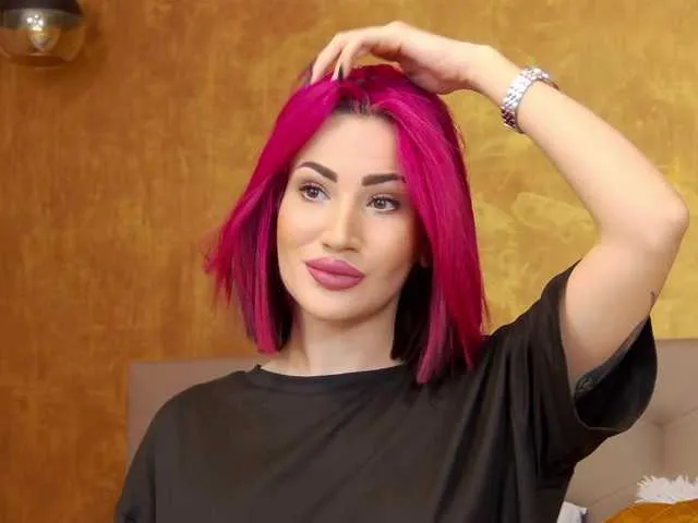 Live sex webcam photo for KimSkye #275595849