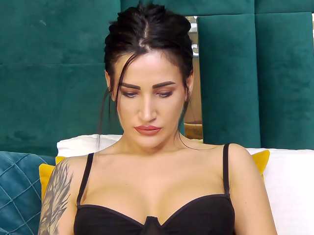 Live sex webcam photo for KimSkye #276522408