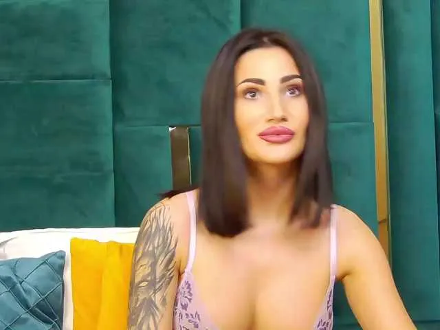 Live sex webcam photo for KimSkye #276620025