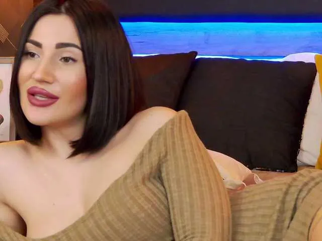 Live sex webcam photo for KimSkye #277407268