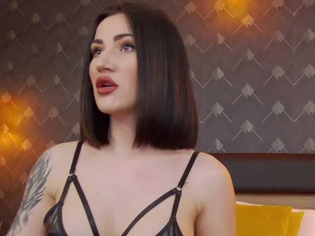 Live sex webcam photo for KimSkye #277702449