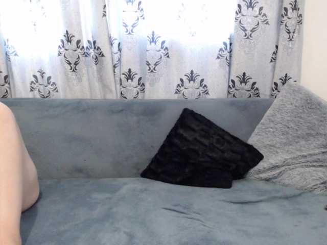 Live sex webcam photo for KimandMia #278283864