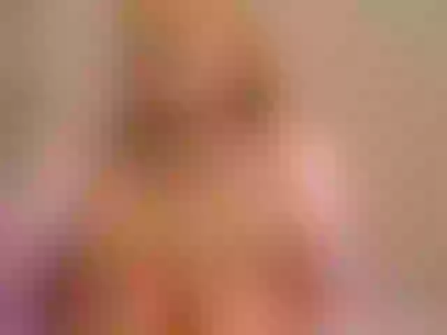 Live sex webcam photo for Kimberly-1 #291156593