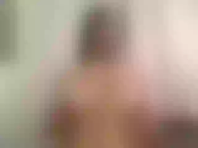 Live sex webcam photo for KimberlyBowie #275591338