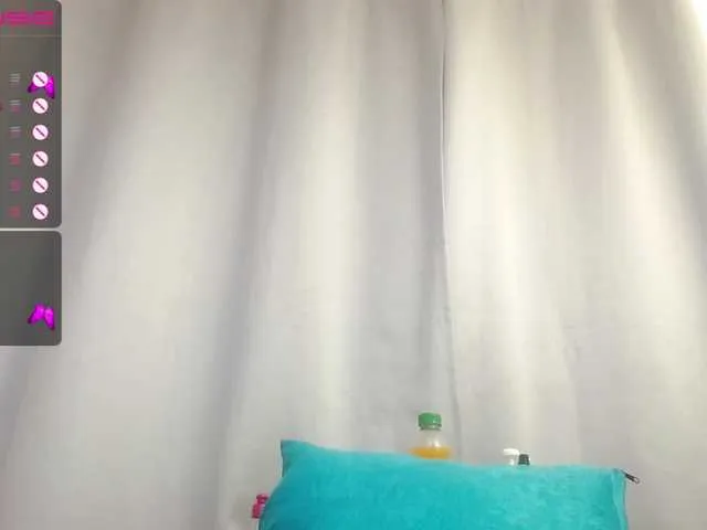 Live sex webcam photo for KimberlyBowie #275992073