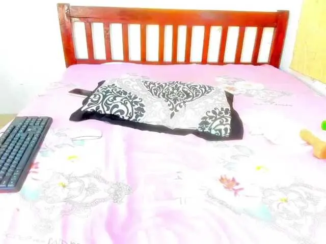 Live sex webcam photo for Kimberlyluv959 #290809763