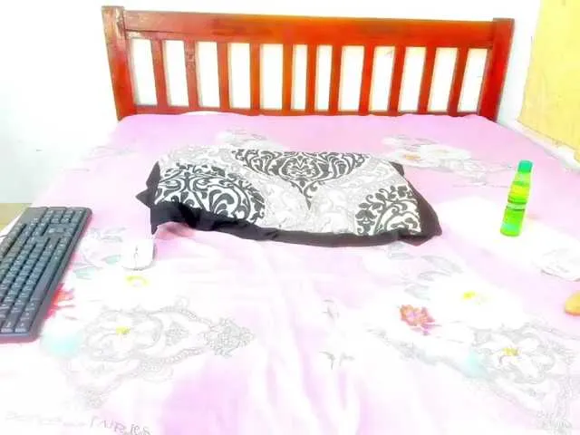 Live sex webcam photo for Kimberlyluv959 #290835704
