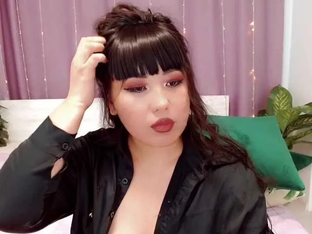 Live sex webcam photo for Kimethea4 #274209177