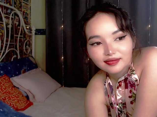 Live sex webcam photo for KimiAi #275433792