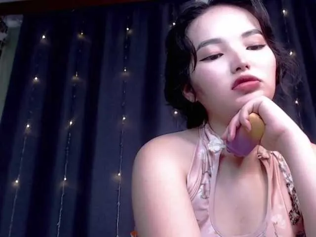 Live sex webcam photo for KimiAi #275457298