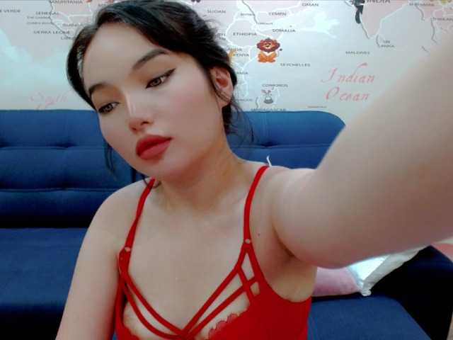 Live sex webcam photo for KimiAi #275587723