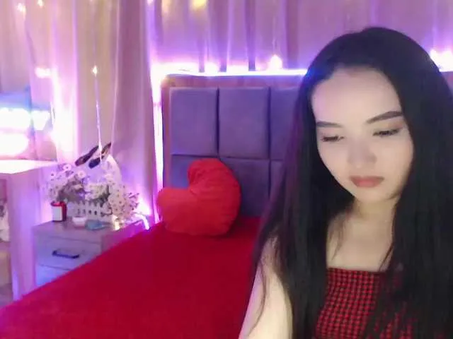 Live sex webcam photo for KimiAi #276233647