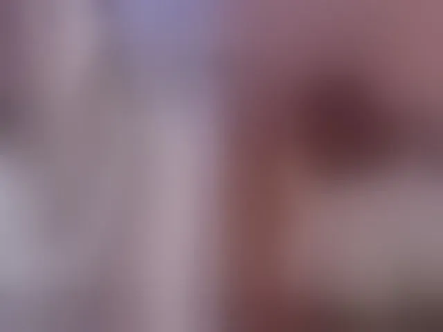 Live sex webcam photo for KimikoChandronnait #293288068