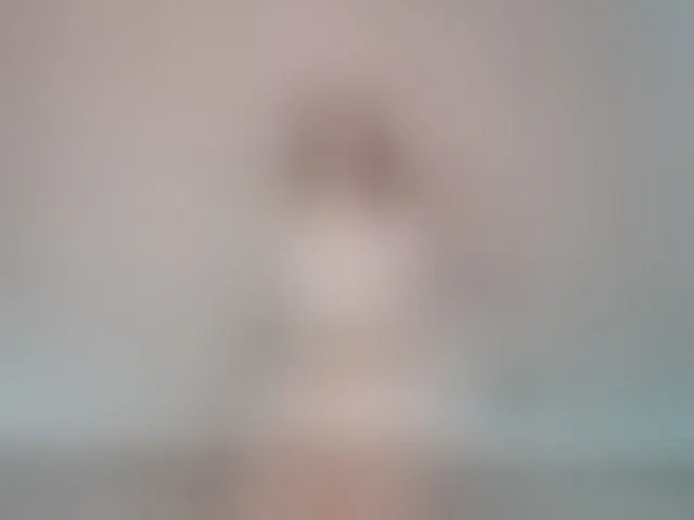 Live sex webcam photo for KimikoChandronnait #293309229