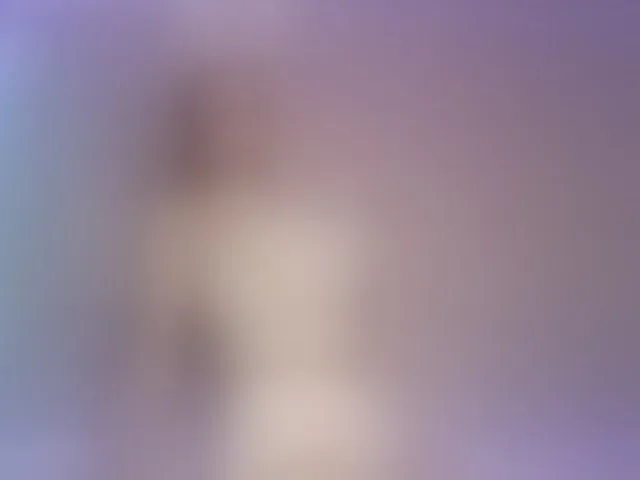 Live sex webcam photo for KimikoChandronnait #293329779