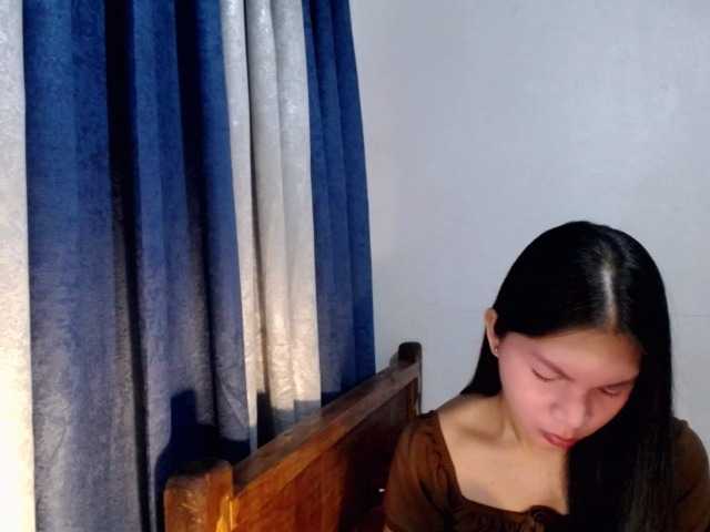 Live sex webcam photo for Kimjee #277544731